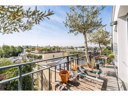 neuilly - saussaye - dernier étage terrasse