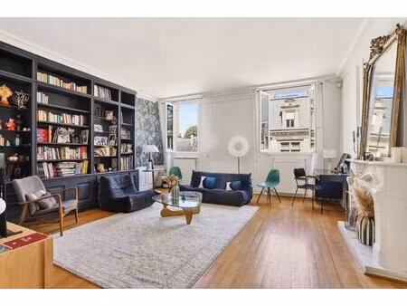 paris 17th district - parc monceau - 3 beds duplex apartment. with id 2886914093