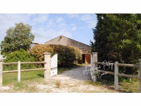 grande grange de 250 m² à eyrans (33)