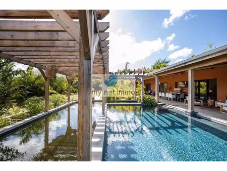 terres-basses propriete sur 12300m2 10% rentabilite