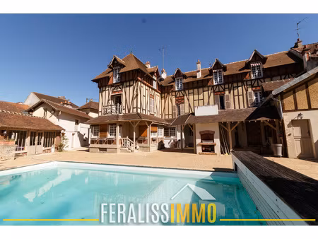 authentique maison anglo-normande avec piscine et jardin pa
