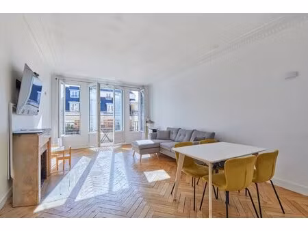 paris 17th district – a 3-bed apartment with balconies. with id 286914890