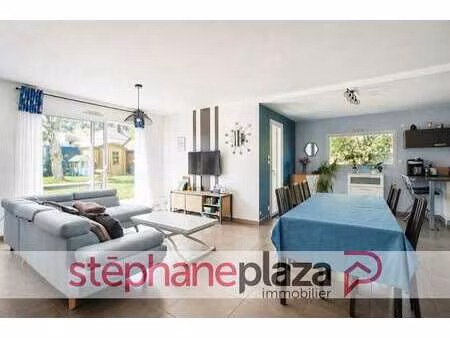 vente maison à châteaubourg (35220) : à vendre / 133m² châteaubourg