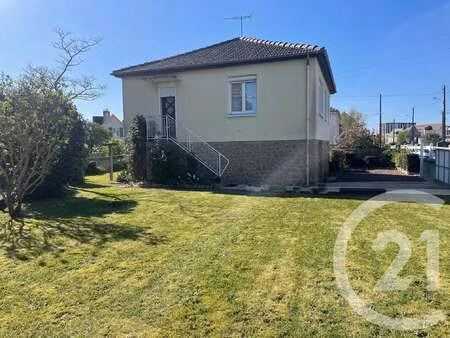 vente maison à granville (50400) : à vendre / 64m² granville