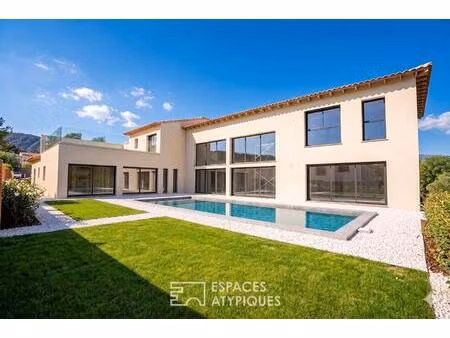 villa de prestige avec 5 suites et piscine  vallée de l'agly