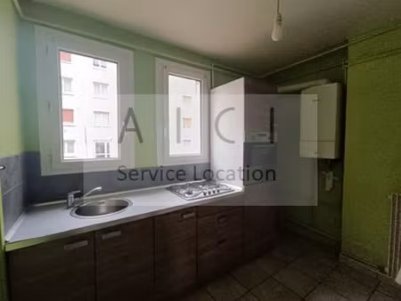 4 b rue pergaud 25000 besancon - rdc porte de droite - lot 61■f4 de 60.91 m2 comprenant un