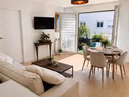 a vendre 3 pièces à clichy  copropriété récente