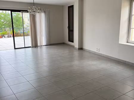 dax centre - superbe appartement t3 de 68.45 m2