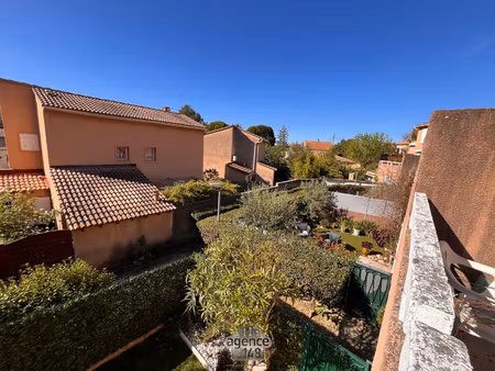 t4 duplex avec jardin et terrasse à louer
