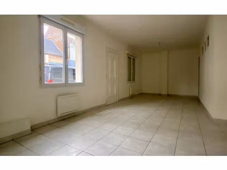 location appartement  m² t-2 à friville-escarbotin  487 €