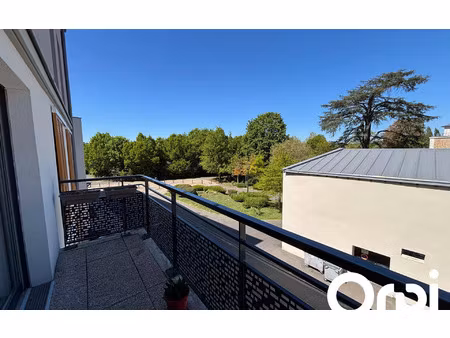 location appartement  47 m² t-2 à guyancourt  1 190 €