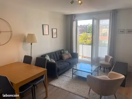 t2 meublé 40 m² – lille – rue des stations (quartier solférino)
