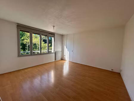 141 rue joliot curie