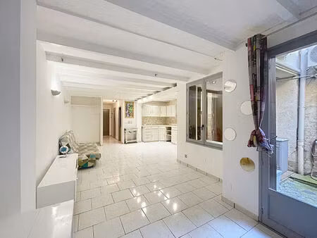 appartement manosque 2 pièces 52.88 m2 carrez avec cour intérieure