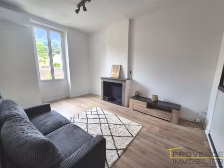 appartement rénové avec coin nuit à vendre - centre-ville de