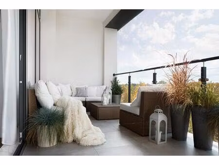 appartement 3 pièces  vaste balcon  au coeur d'un quartier pavillonnaire calme proche de l