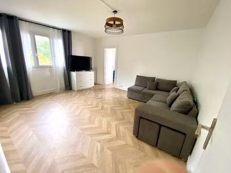 appartement 2 pièces  1 chambre  46 m²