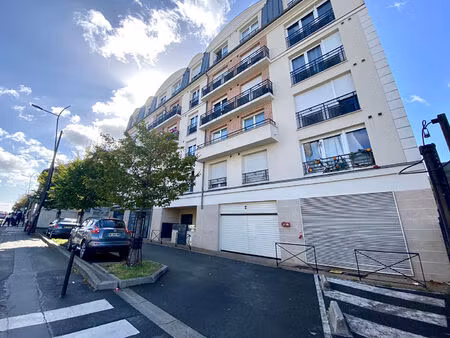 appartement 2 pièces  12 mins gare !