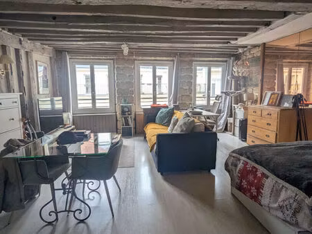 ** quartier montorgueil studio de 49.85 m2 **