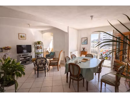 appartement 4 pièces port-marchand