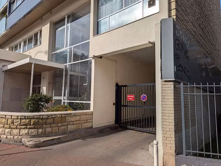 place de parking - 110 aristide briand - montrouge