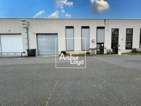 location local d'activités 200 m² à 650 m²