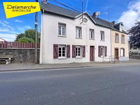 a vendre maison cerence proche commerce