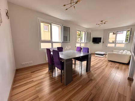 maison à vendre à chaville - 6 pièces  4 chambres et bureau  excellent état