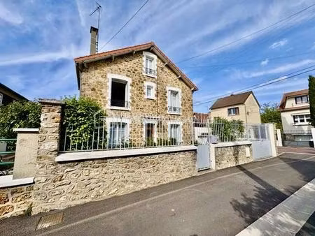 maison en pierre de 98 m² à juvisy-sur-orge