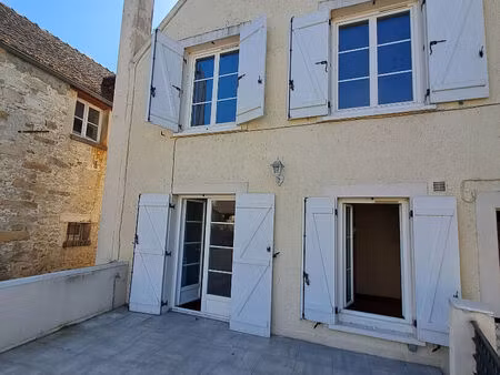 montigny sur loing au coeur du village 