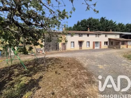 maison à pas-de-jeu (79100)