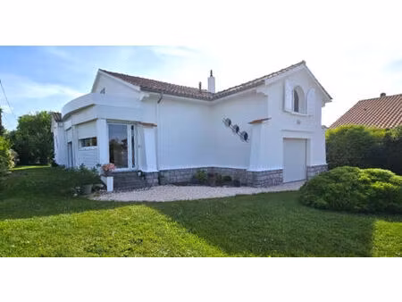 maison 6 pièces 152 m² 4 chambres plain-pied rénovée garage pau secteur calme