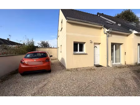 location maison  m² t-2 à saint-andré-de-l'eure  850 €
