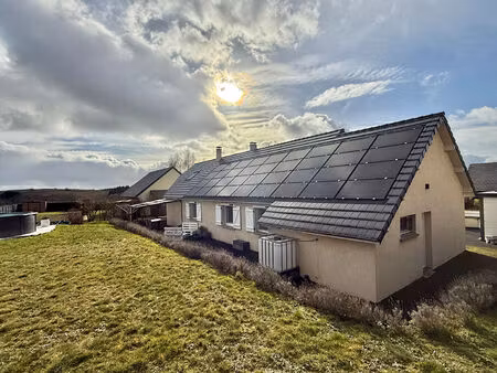 secteur manzat / maison familiale à vendre de 130 m²  belles prestations et extérieur soig