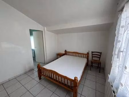 vente maison à niort (79000) : à vendre / 41m² niort