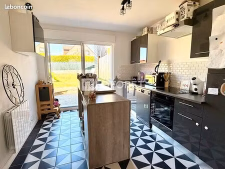 maison de village 6 pièces 75 m²