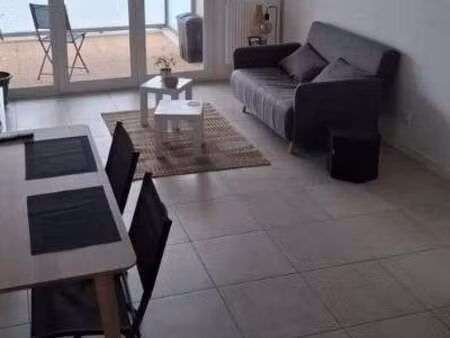 location appartement 2 pièces à bruges (33520) : à louer 2 pièces / 44m² bruges