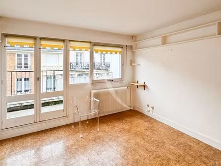 studio 1 pièce 26 m²