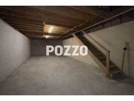 location garage box et parking à jullouville (50610) : à louer / 84m² jullouville