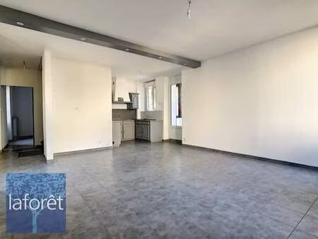 location maison à bressuire (79300) : à louer / 99m² bressuire