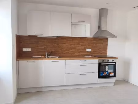 appartement t3 entièrement rénovée