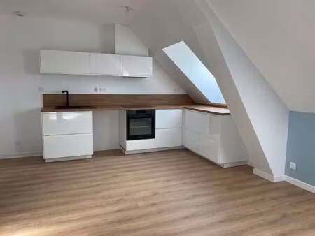 location appartement 2 pièces à fougères (35300) : à louer 2 pièces / 36m² fougères