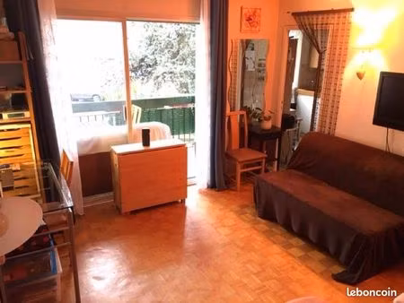 location 1 mois 1/2 - joli studio f1 meublé  résidence sécurisé + parking privé