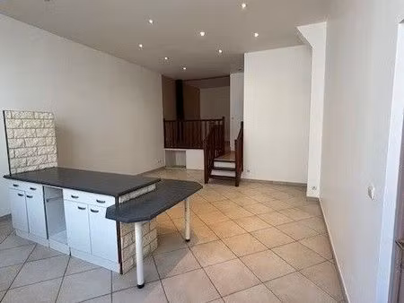 loue grand studio 49 m2