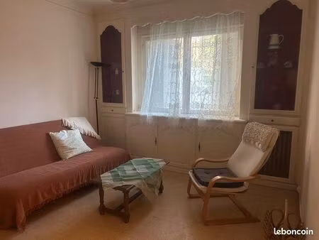 location grand t2 meublé plein centre d’aix