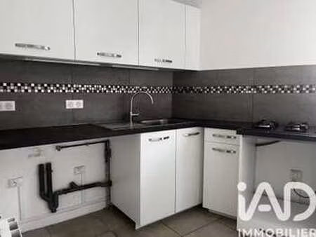 location appartement 3 pièces à chaource (10210) : à louer 3 pièces / 82m² chaource