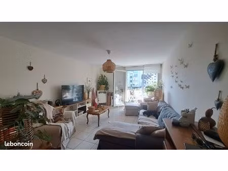 grand t4 avec garage quartier république/maladière