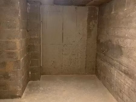 cave / réserve sécurisée charenton – accès parking