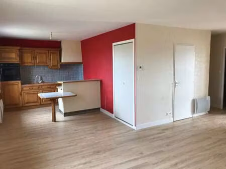 vente appartement 3 pièces à thouars (79100) : à vendre 3 pièces / 70m² thouars