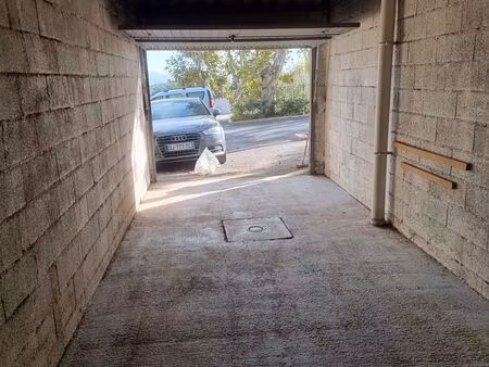 location grand garage